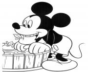 Mickey Mouse and apples disney